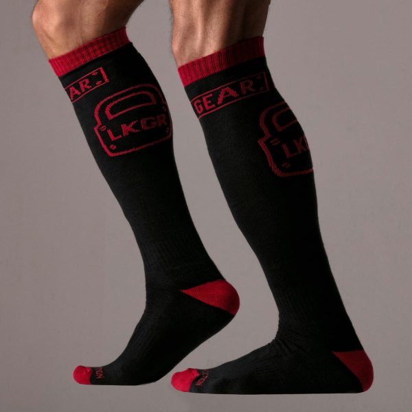 meias-keep-them-on-locker-gear-vermelhas-lingerie-masculina.jpg